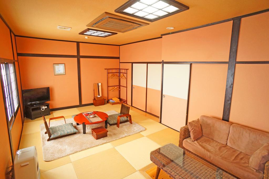 Yufu Ryochiku Ξενοδοχείο Δωμάτιο φωτογραφία